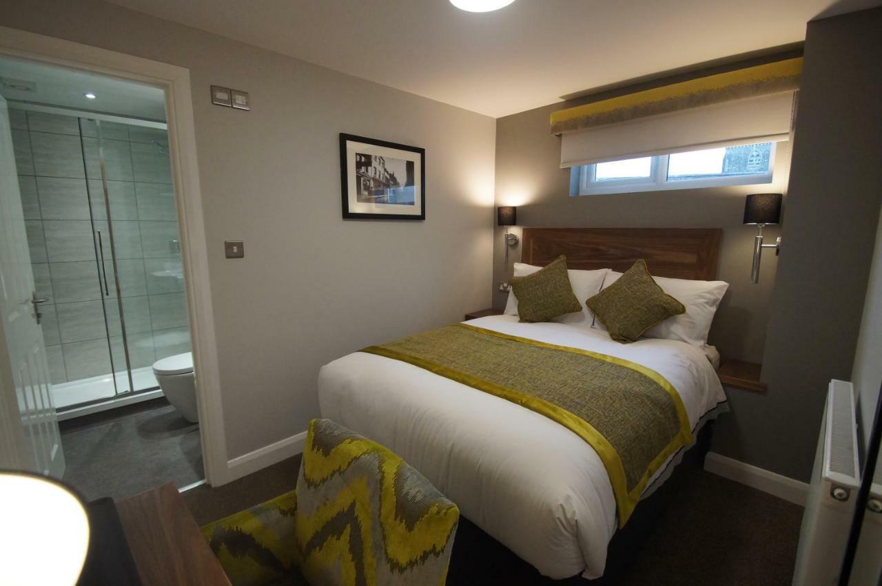 New Park Hotel Carmarthen Buitenkant foto