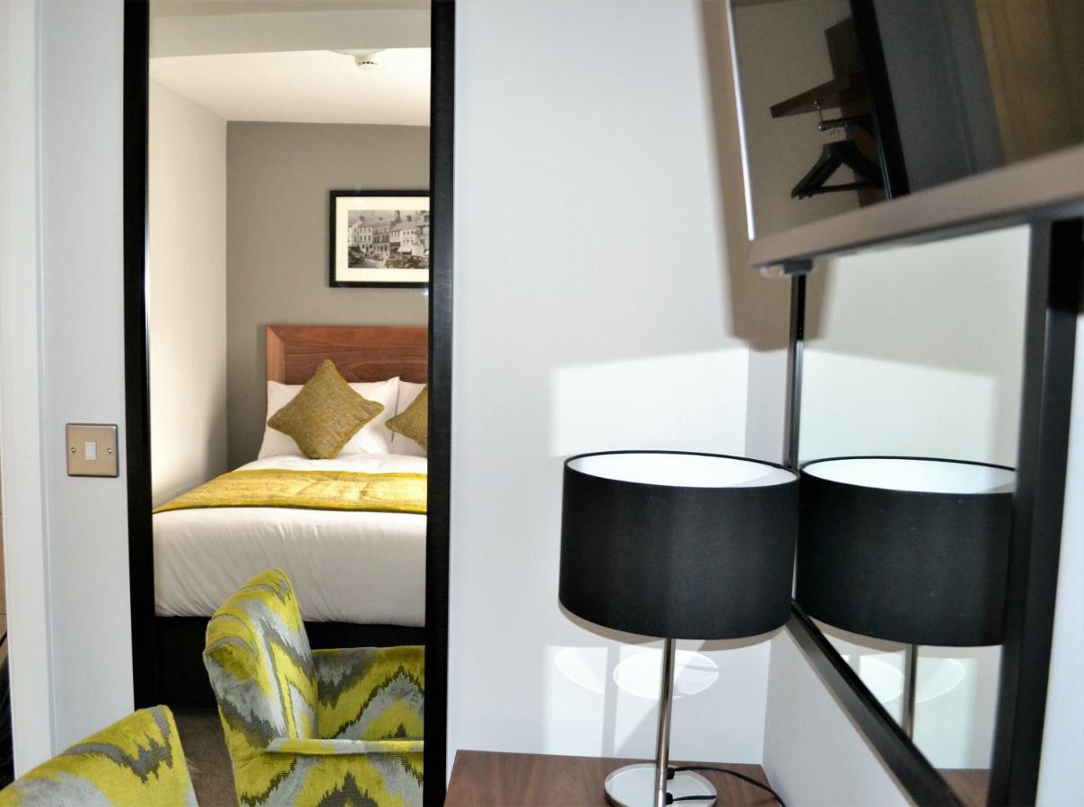 New Park Hotel Carmarthen Buitenkant foto